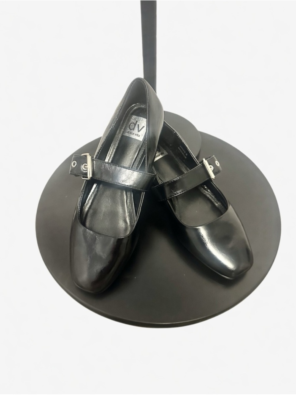 DV by Dolce Vita Trendy Black Patent Mary Jane Flats with Buckle size 8